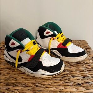 Nike Kids Sneakers in Black, White, and Yellow